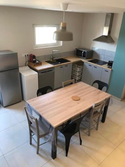 Apartament Le Logis Du Chesnot Saint-Quentin-sur-le-Homme Zewnętrze zdjęcie